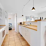 Дом отдыха Charming Terraced House By The And Forest Bro (Funen)