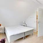 Casa vacanze Charming Terraced House By The And Forest *
