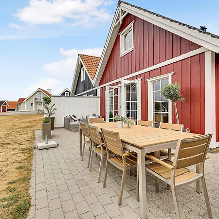 Charming Terraced House By The And Forest