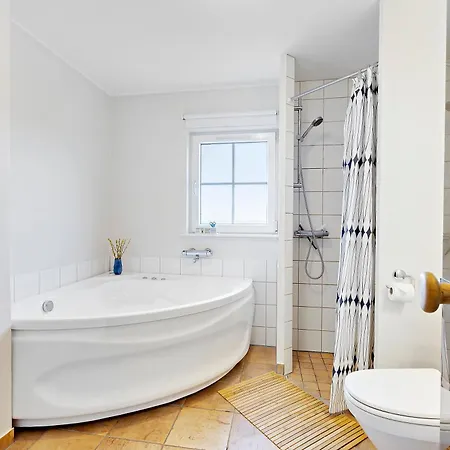 Charming Terraced House By The And Forest Tatil Evi Bro (Funen)