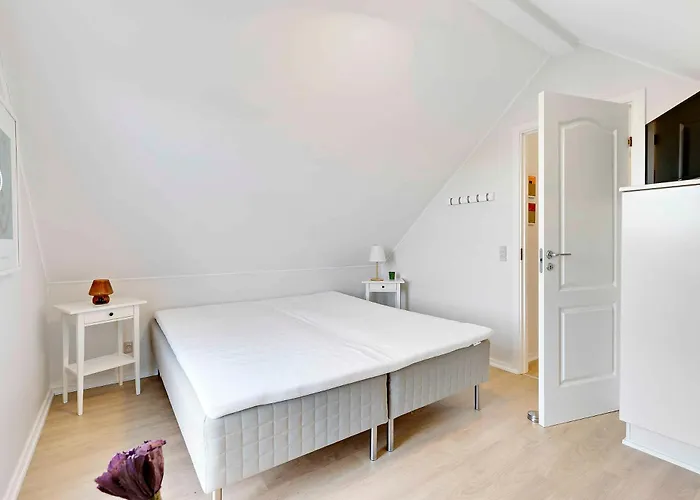 Charming Terraced House By The And Forest