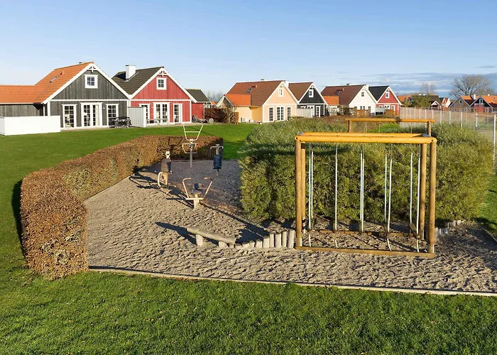 Charming Terraced House By The And Forest *